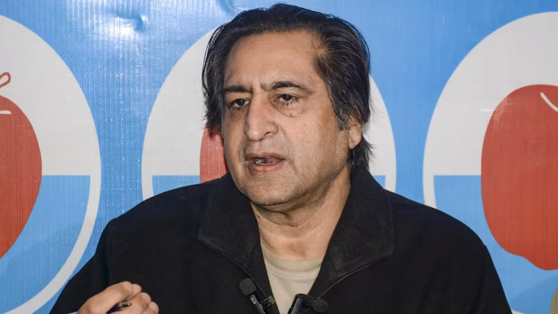 Mirwaiz bio change controversy: Sajad Lone alleges surrender for protocol