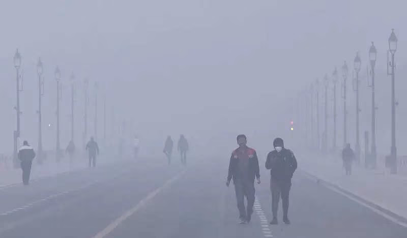 'Kindly relieve me asap': Pharma company finance president resigns over Delhi's toxic air