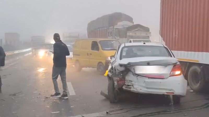 Fog mayhem: Multiple vehicles collide on Delhi–Sonipat road, several injured