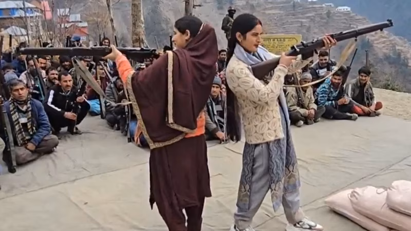 Handling automatic rifles, self-defence: Army trains Village Defence Guards in J&K - watch