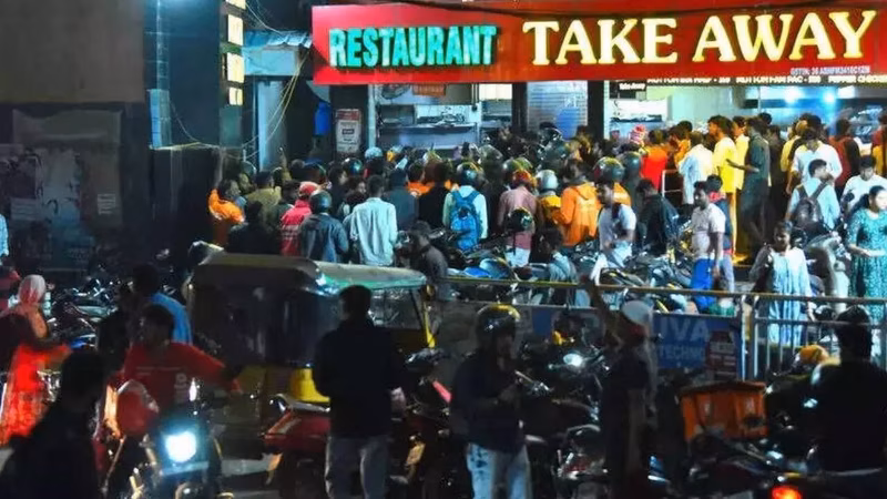 'Impossible targets': Riders flag unsafe roads, shrinking earnings — what triggered gig workers' protest