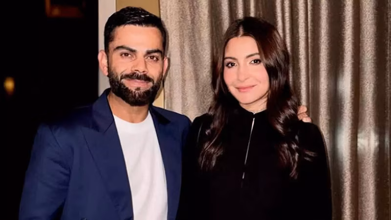 Virat Kohli adds special emoji, posts picture with Anushka Sharma - See pic