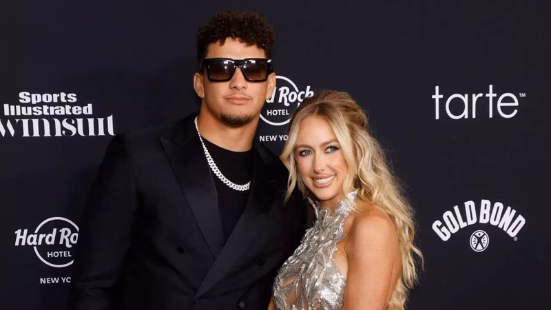 Brittany Mahomes shares New Year glimpse as Patrick Mahomes grinds through rehab