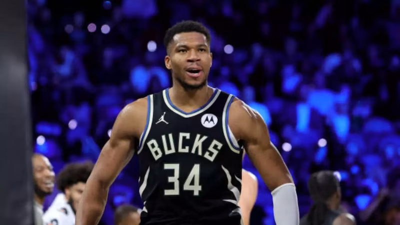 Is Giannis Antetokounmpo playing vs Hornets tonight? Latest Jan 2 update
