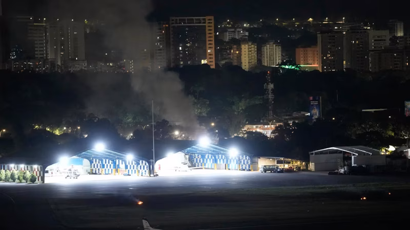 Blasts rock Venezuela capital: Low-flying airplanes seen in Caracas; videos show panic