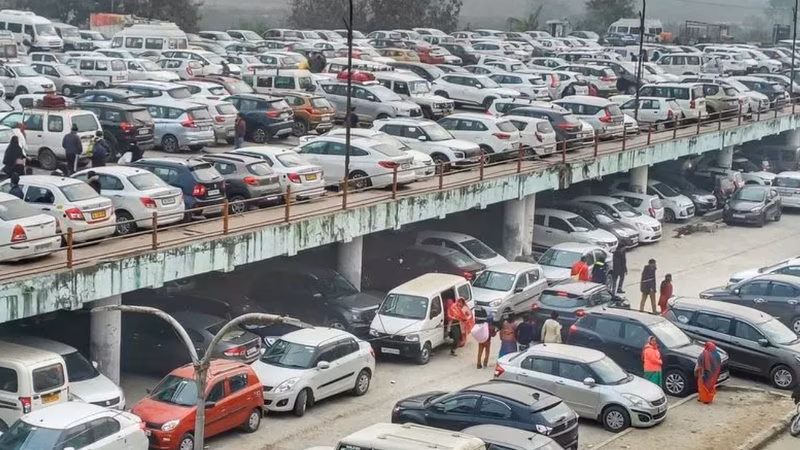 Parking lot manager run over by Haryana tourists after fee dispute in Haridwar