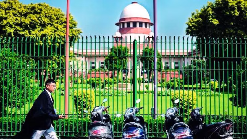 'Will examine': SC to hear plea against legal immunity to CECs, ECs; issues notice to Centre
