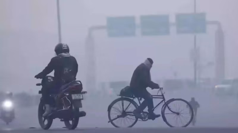 Delhi's coldest morning in 3 years as Safdarjung logs 3 degrees Celsius