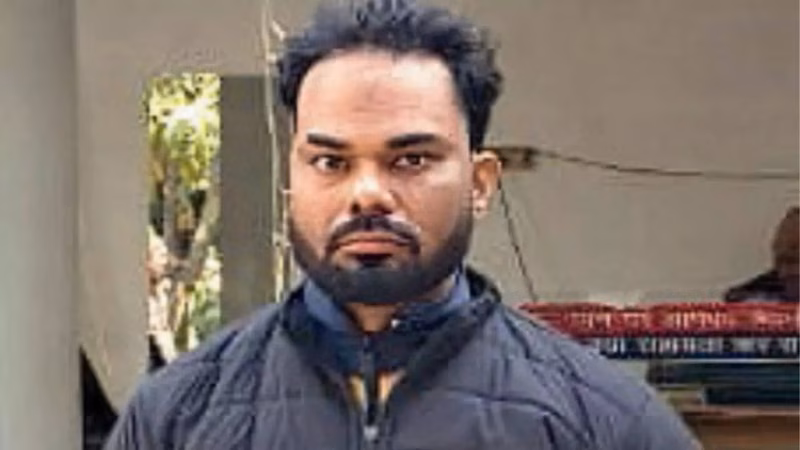 Man murders girlfriend in Ghaziabad hotel, sleeps next to her corpse