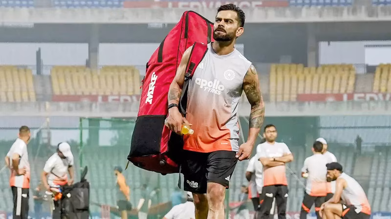 Virat Kohli's pre-batting routine goes viral - video