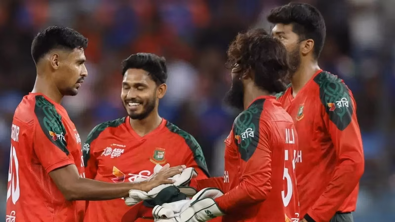 Mustafizur row: 'Position unchanged' on India travel, B'desh tells ICC; repeats 'security concerns'