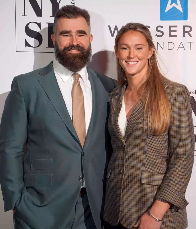 Kylie Kelce sparks buzz with major announcement and surprise guest