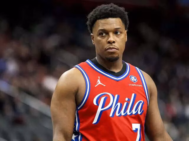 LeBron James salutes Kyle Lowry with two-word message at Toronto homecoming