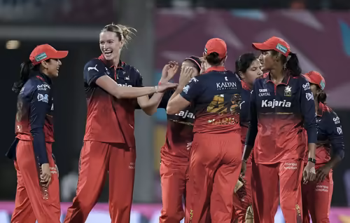 RCB remain unbeaten with dominant win over Gujarat Giants