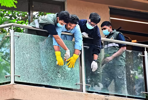 Shots fired at Rohit Shetty home in Mumbai, 4 held